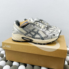 [Asics] 아식스 운동화 GEL-Kahana TR V4 런닝스니커즈 1203A585 200