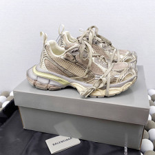 [Balenciaga] 발렌시아가 BLCG 3XL 곰마 스니커즈 트랙슈즈 베이지