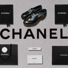 [로퍼/플랫] CHANEL 23B 팬더샵 이니셀 로퍼슈즈 샤넬 CC로고 플랫로퍼신발
