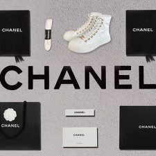 [스니커즈] CHANEL 24P 샤넬 캔버스운동화 펜던트 카프스킨 화이트 워커 부츠신발