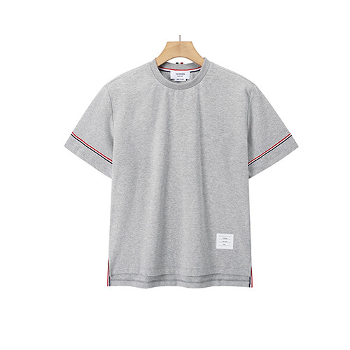 [남성] THOM BROWNE 신상 톰브라운 봄 캐주얼 패션 반팔티셔츠