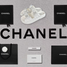 [샌들/슬리퍼] CHANEL 24p 팬더샵슈즈 벨크로샌들 CC로고 빈티지 스트랩 여성플랫폼신발 화이트