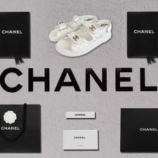[샌들/슬리퍼] CHANEL 24c 팬더샵슈즈 벨크로샌들 CC로고 빈티지 스트랩 여성플랫폼신발