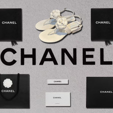 [샌들/슬리퍼] CHANEL 23S 팬더샵신발 플립플랍 크루즈슈즈 샤넬트위드 쪼리 CC로고 화이트