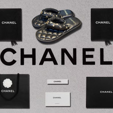 [샌들/슬리퍼] CHANEL 23P 팬더샵신발 플립플랍 크루즈슈즈 샤넬트위드 쪼리 CC로고 블랙