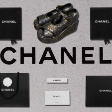 [샌들/슬리퍼] CHANEL 23A 팬더샵신발 플립플랍 크루즈슈즈 샤넬트위드 뮬쪼리샌들 CC로고 검정
