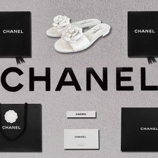 [샌들/슬리퍼] CHANEL 24P 팬더샵신발 플립플랍 크루즈슈즈 샤넬트위드 패션뮬슬리퍼 CC로고화이트