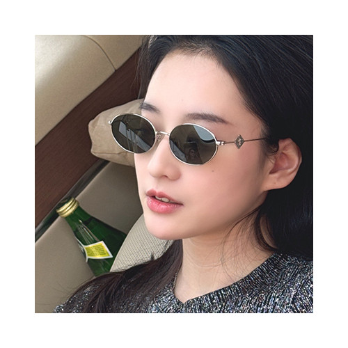 [선글라스] FENDI 신상 여성 펜디 패션 선글라스 FE40151U