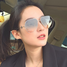 [선글라스] FENDI 신상 여성 펜디 패션 선글라스 FE40150U