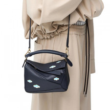 [LOEWE] 여성백 로에베 레더 클러치 퍼즐숄더백 (정품급) 061838A