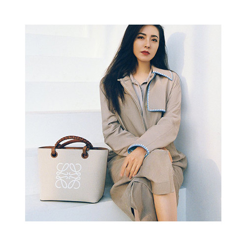 [LOEWE] 여성백 로에베 신상쇼핑백 라피아 토트백 (정품급) 062186