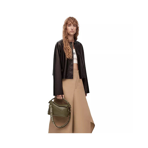[LOEWE] 남여공용 로에베 레더 미니 클러치 퍼즐숄더백 (정품급) 052239