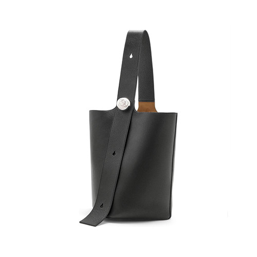 [LOEWE] 남여공용 로에베 페플 버킷백 카프스킨 크로스신상백 (정품급) 062341