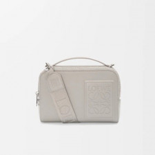 [LOEWE] 남여공용 로에베 레더 클러치 아나그램 크로스핸드백 (정품급) 062399