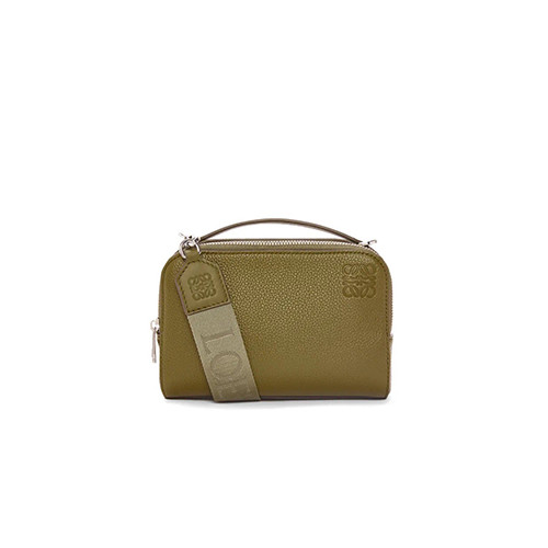 [LOEWE] 남여공용 로에베 레더 클러치 아나그램 크로스핸드백 (정품급) 062399