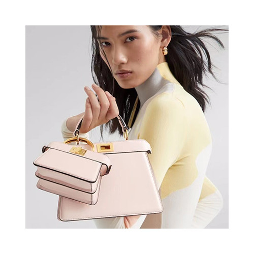 [FENDI] 여성백 펜디 피카부 쁘띠 패딩나파핸드백 레더 토트백 8336