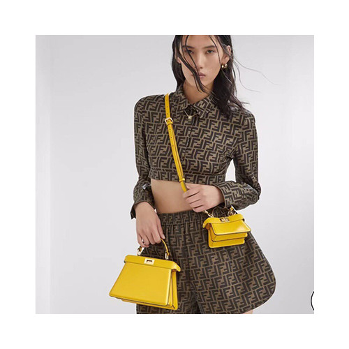 [FENDI] 여성백 펜디 피카부 쁘띠 패딩나파핸드백 레더 토트백 8336