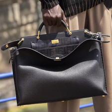 [FENDI] 남성백 펜디 레더 클래식 토트백 신상 핸드백 7046