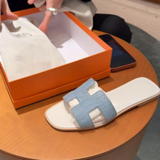 [샌들/슬리퍼] HERMES 신상여성신발 팬더샵슈즈 에르메스 여름쪼리 정품급