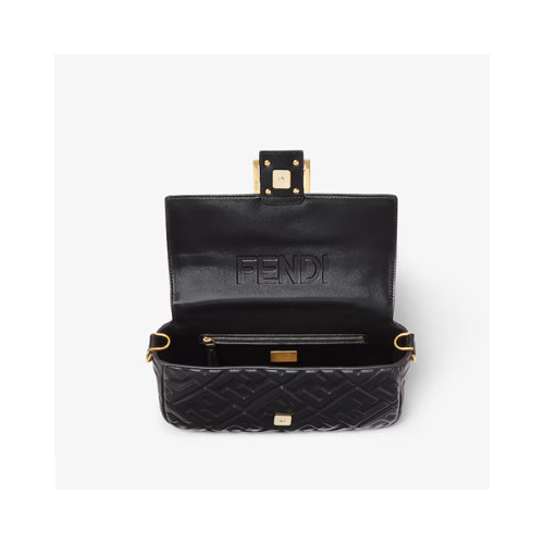 [FENDI] 여성백 펜디 Baguette FF logo bag  바케트 핸드크로스백