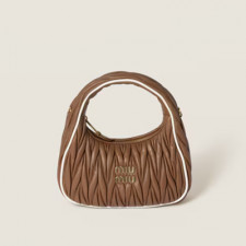 [MIUMIU] 여성백 Wander Bag 미우미우 완더 마테라쎄 나파 가죽 핸드백
