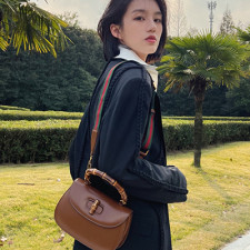 [GUCCI] 여성백 GG Bag 구찌가방 탑핸들 빈티지 핸드쇼핑백 675797