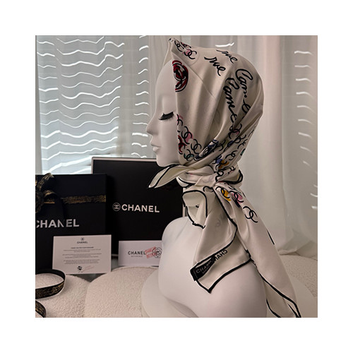 [CHANEL] 여성 스카프 빈티지 90*90 샤넬 패션 CC 클래식 실크스카프