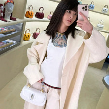 [GUCCI] 여성백 GG Bamboo Diva Bag 신상 구찌 탑핸들핸드백 827750