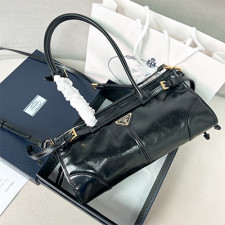 [PRADA] 여성백 25ss LuxSoft BAG 프라다 신상 크로스백 핸드백 1BA426