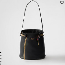 [PRADA] 여성백 25ss Buckle BAG 프라다 신상 버킷백 핸드백 1BE085