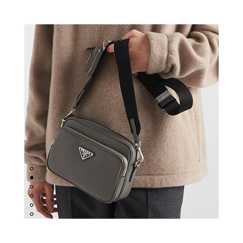 [PRADA] 남성백 FW25 BAG 프라다 사피아노 테수토 가죽 숄더백 2VH170