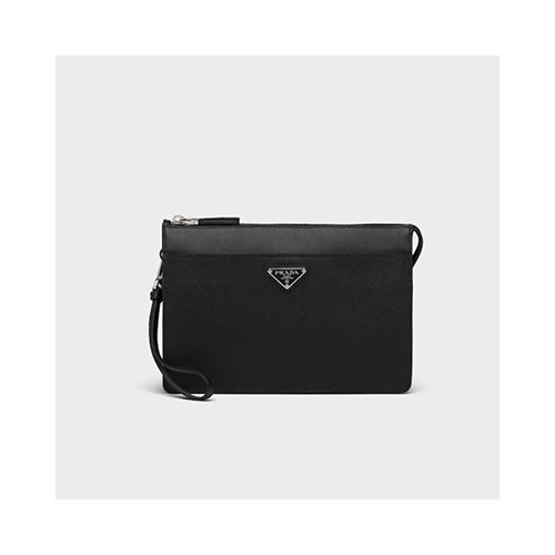 [PRADA] 남성백 FW25 Saffiano BAG 프라다 시그니처 엠보싱 스트랩 클러치 핸드백 2VF032